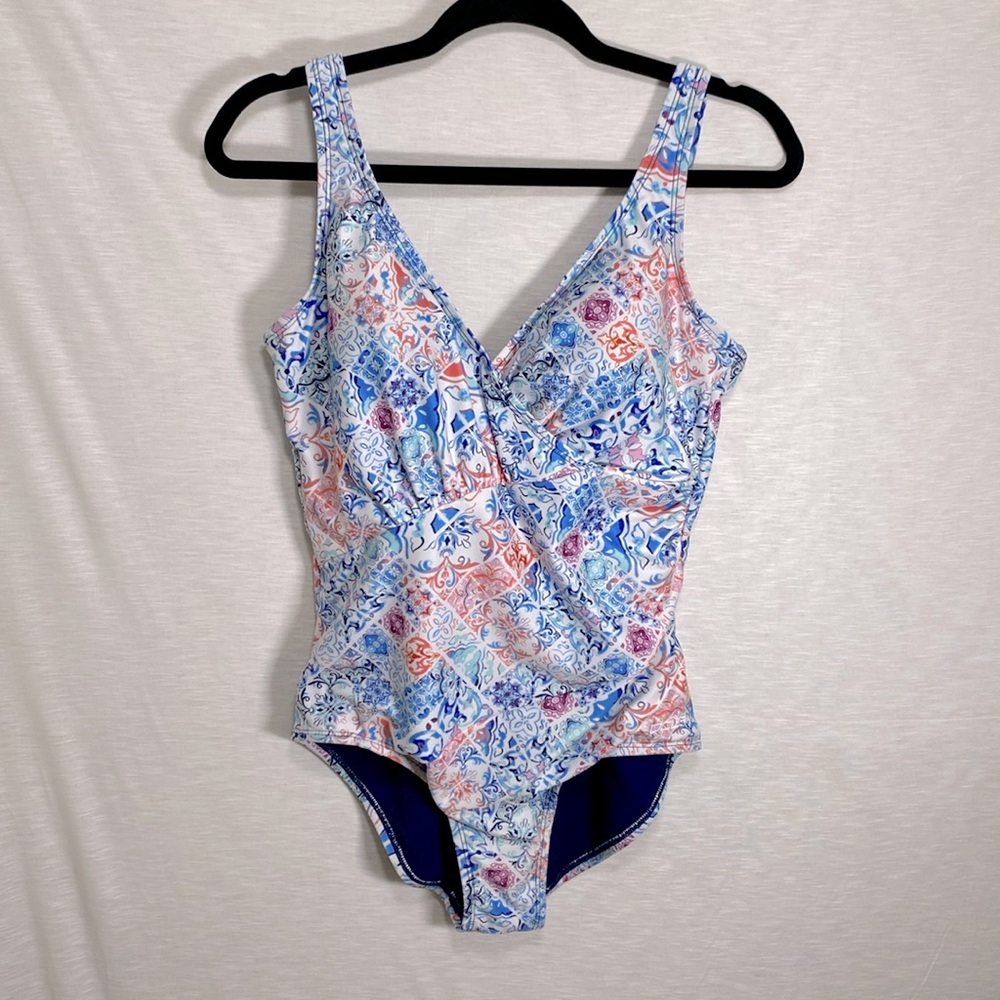 Dolfin One-Piece Aquashape Women's Swimsuit Size 12‎ White w/ Multicolor Print